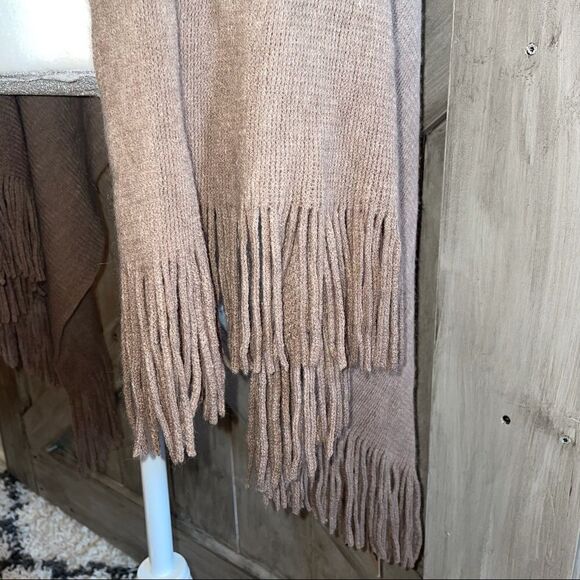 Ombré Fringe Tiered Sweater Vest Scarf - Picture 4 of 6